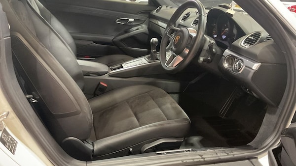 Used Porsche Cayman 2017 for sale - 76304342: Photo 8