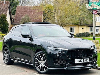 Used Maserati Levante 2017 for sale - 77643024: Photo