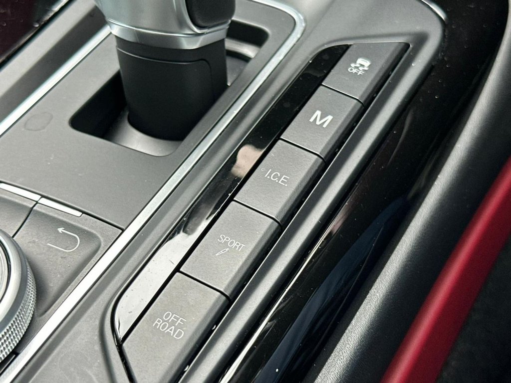 Used Maserati Levante 2017 for sale - 77643024: Photo 44