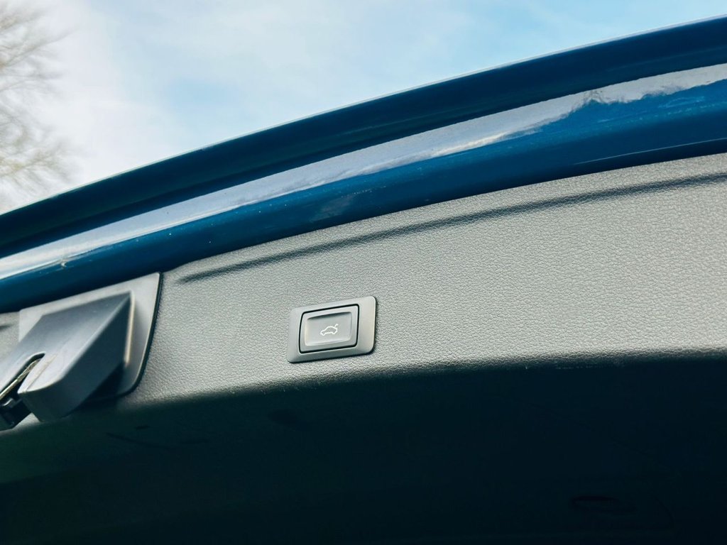 Used Audi A4 Avant 2019 for sale - 76291871: Photo 21