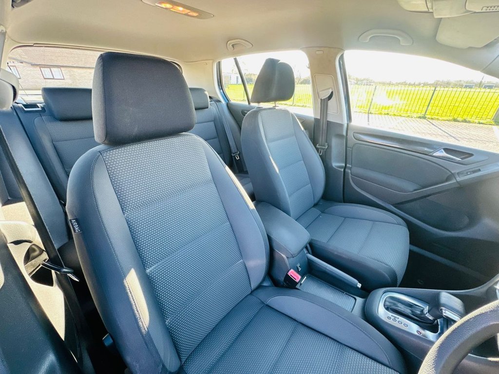 Used Volkswagen Golf 2009 for sale - 77263830: Photo 20