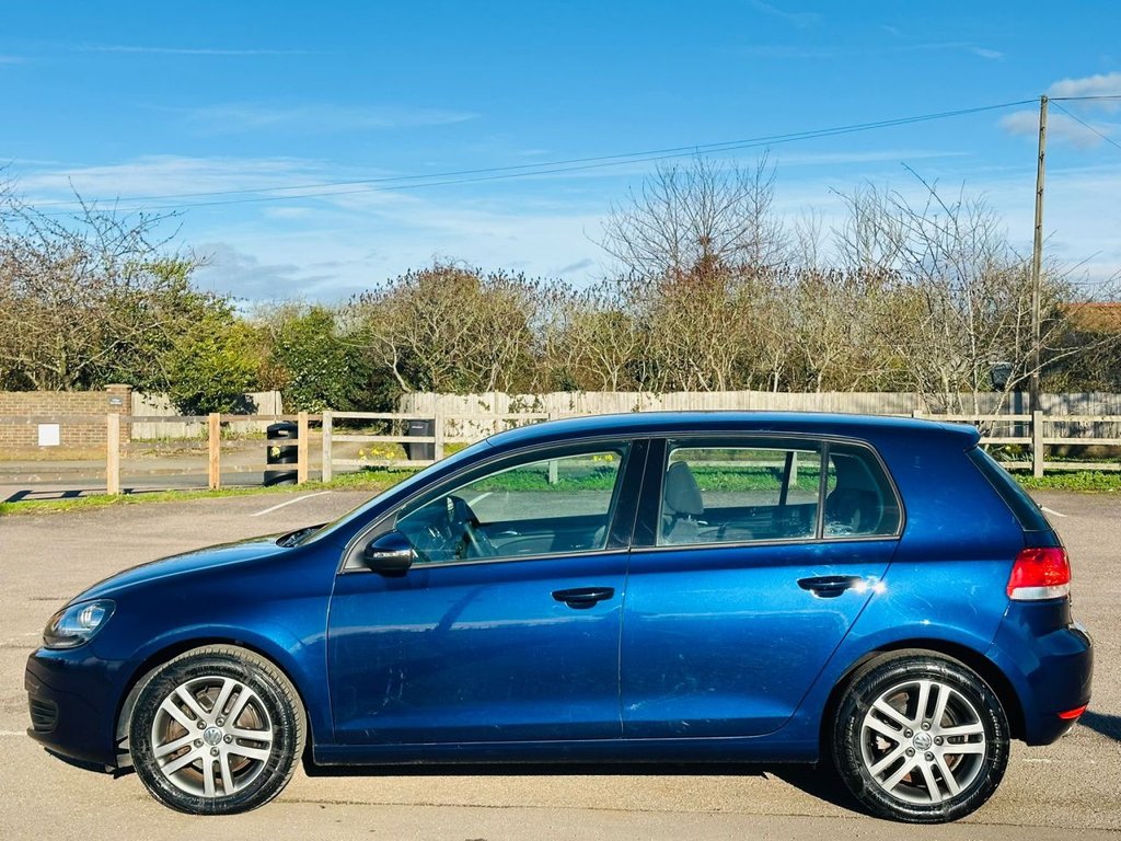 Used Volkswagen Golf 2009 for sale - 77263830: Photo 9