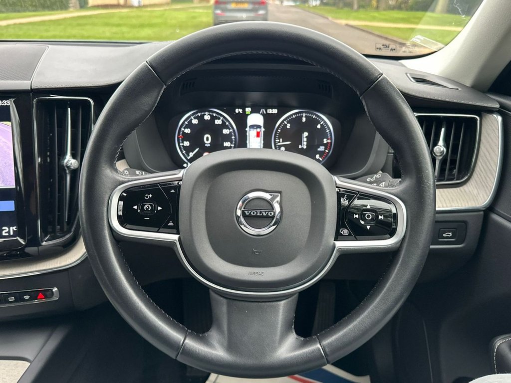 Used Volvo XC60 2019 for sale - 77368859: Photo 49