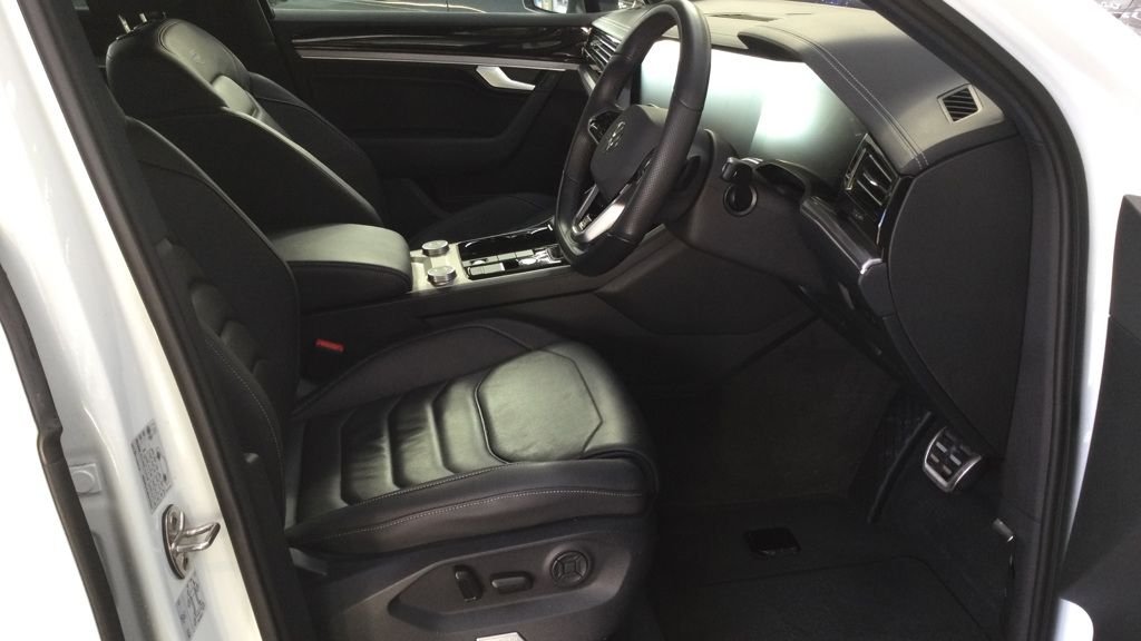 Used Volkswagen Touareg 2023 for sale - 76962722: Photo 15