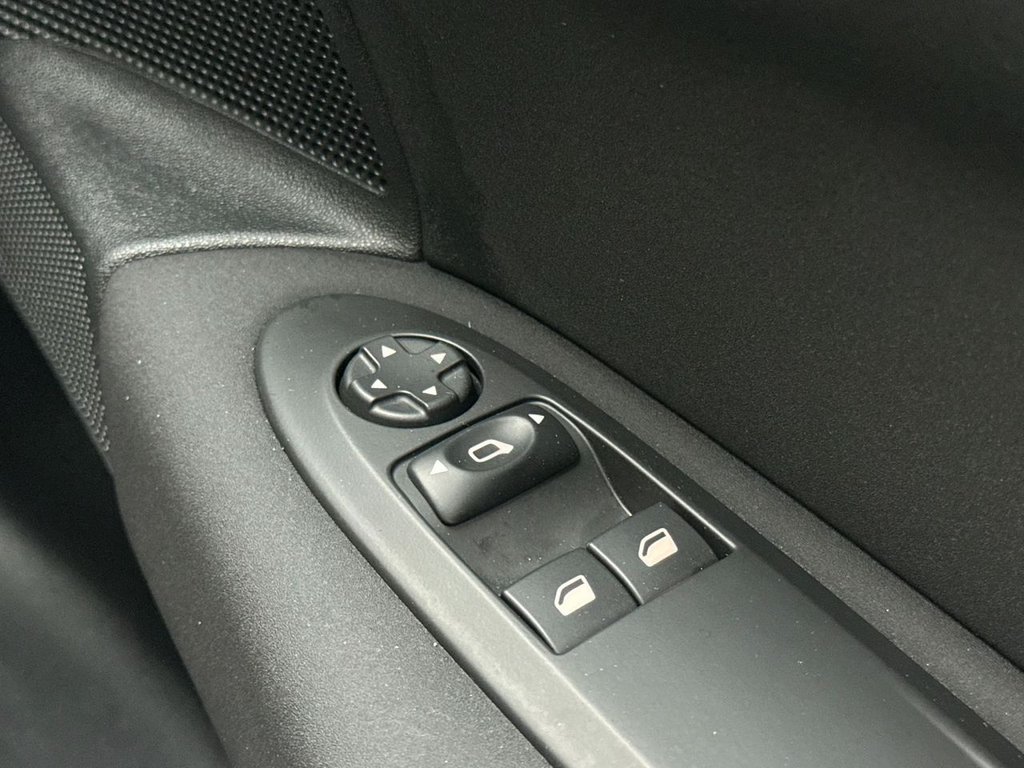 Used Citroen C4 2017 for sale - 77096317: Photo 25