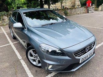 Used Volvo V40 2015 for sale - 75383937: Photo