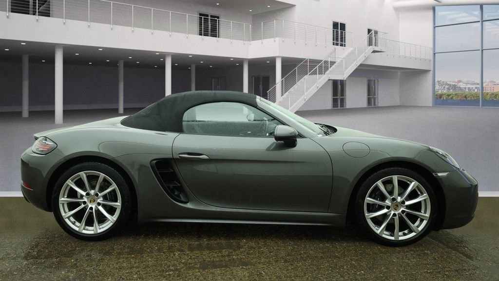 Used Porsche 718 Boxster 2016 for sale - 77356060: Photo 12