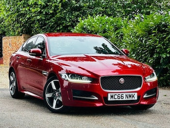 Used Jaguar XE 2017 for sale - 75527912: Photo