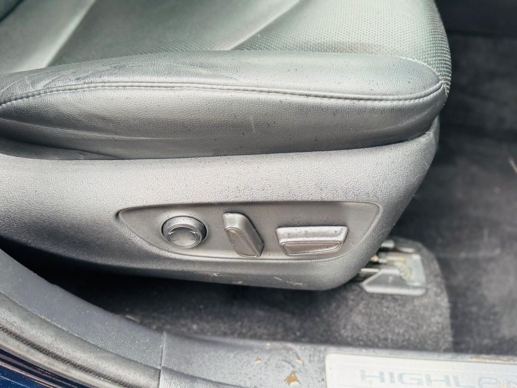 Used Toyota Highlander 2021 for sale - 77571988: Photo 33