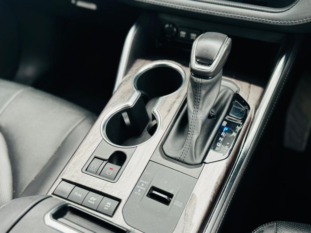 Used Toyota Highlander 2021 for sale - 77571988: Photo 43