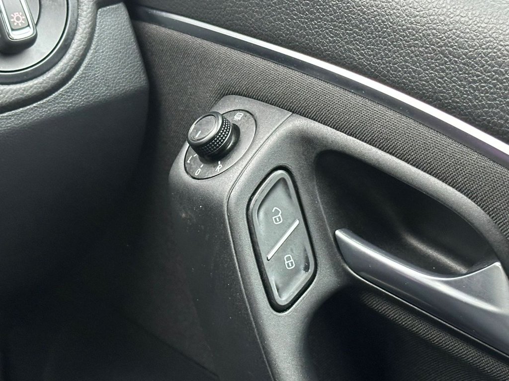 Used Volkswagen Polo 2015 for sale - 77520877: Photo 26