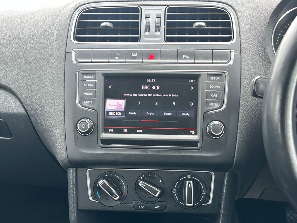 Used Volkswagen Polo 2015 for sale - 77520877: Photo 34