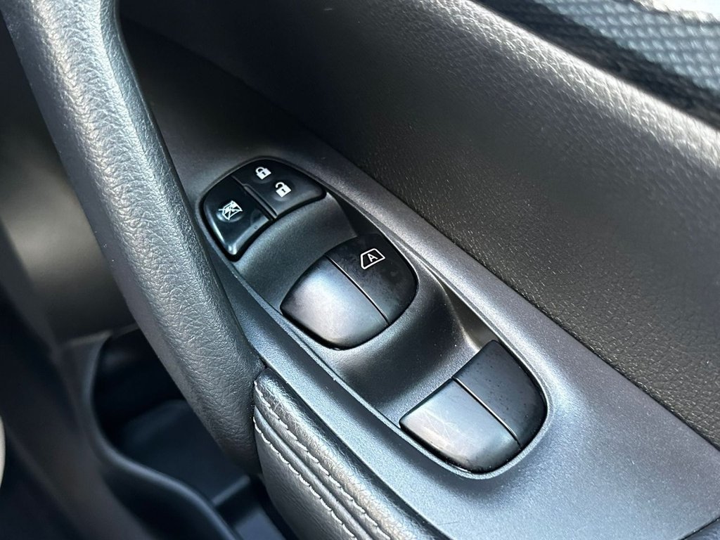 Used Nissan X-Trail 2017 for sale - 76582627: Photo 32