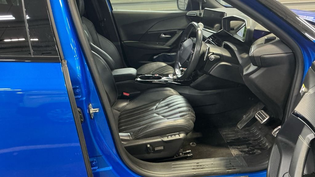 Used Peugeot 2008 2021 for sale - 77072749: Photo 17