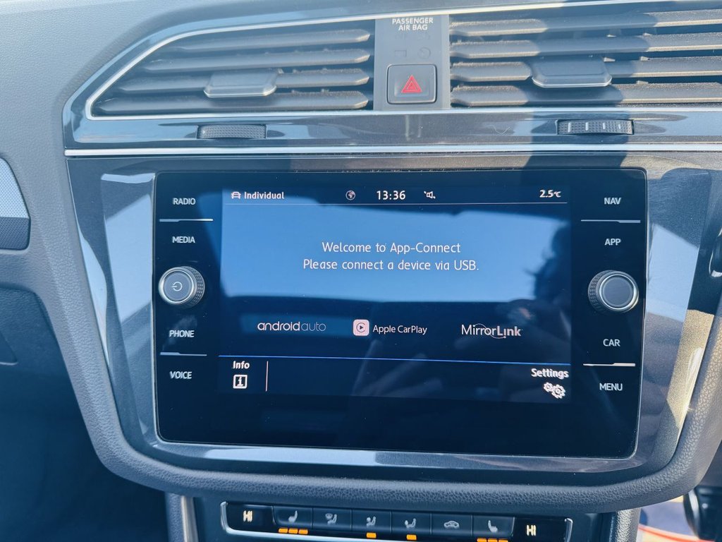 Used Volkswagen Tiguan 2020 for sale - 77089147: Photo 35