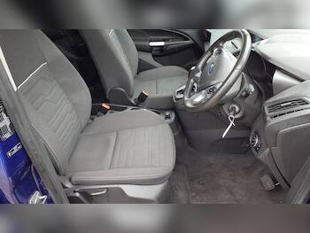 Used Ford Grand Tourneo Connect 2017 for sale - 79871545: Photo
