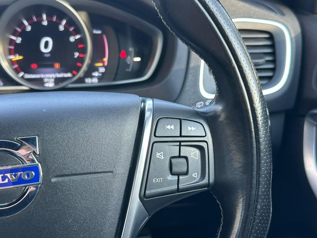 Used Volvo V40 2016 for sale - 76900530: Photo 35