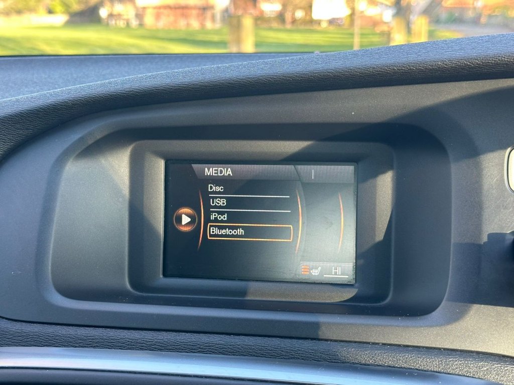 Used Volvo V40 2016 for sale - 76900530: Photo 37