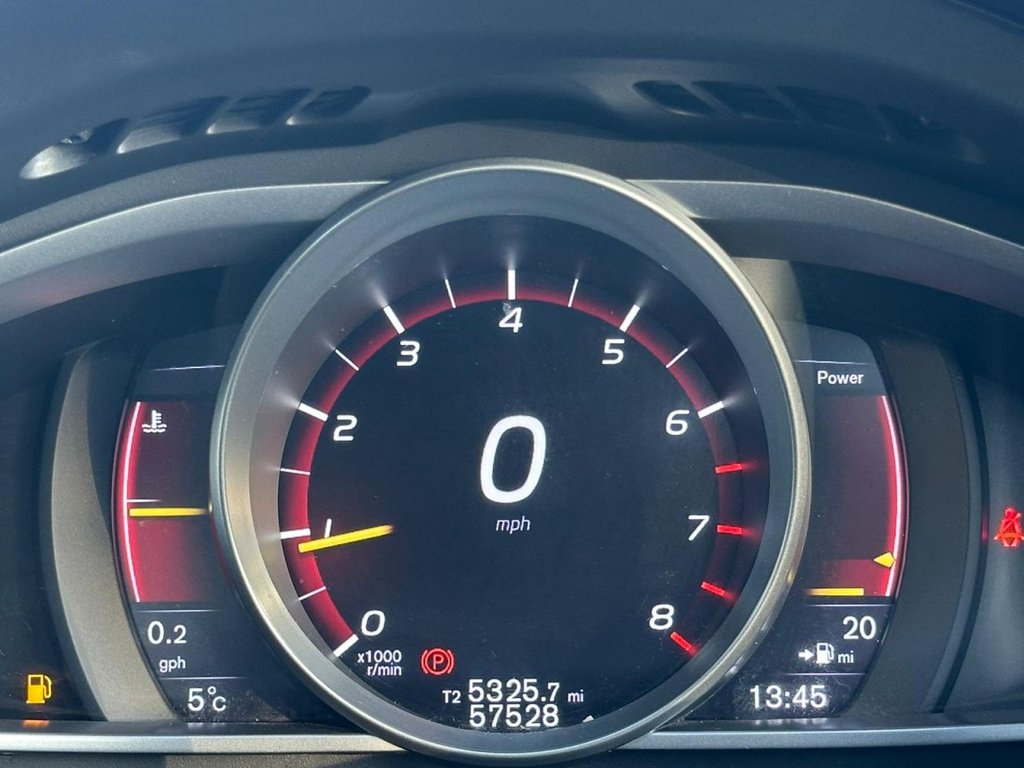 Used Volvo V40 2016 for sale - 76900530: Photo 39