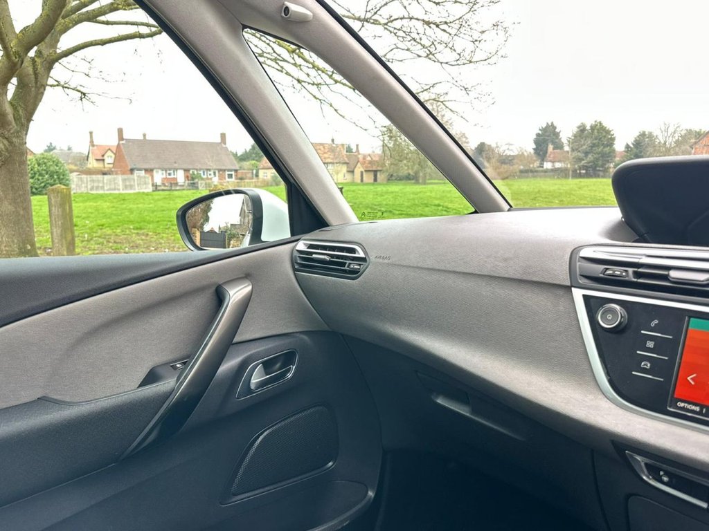 Used Citroen Grand C4 Picasso 2018 for sale - 76883090: Photo 34