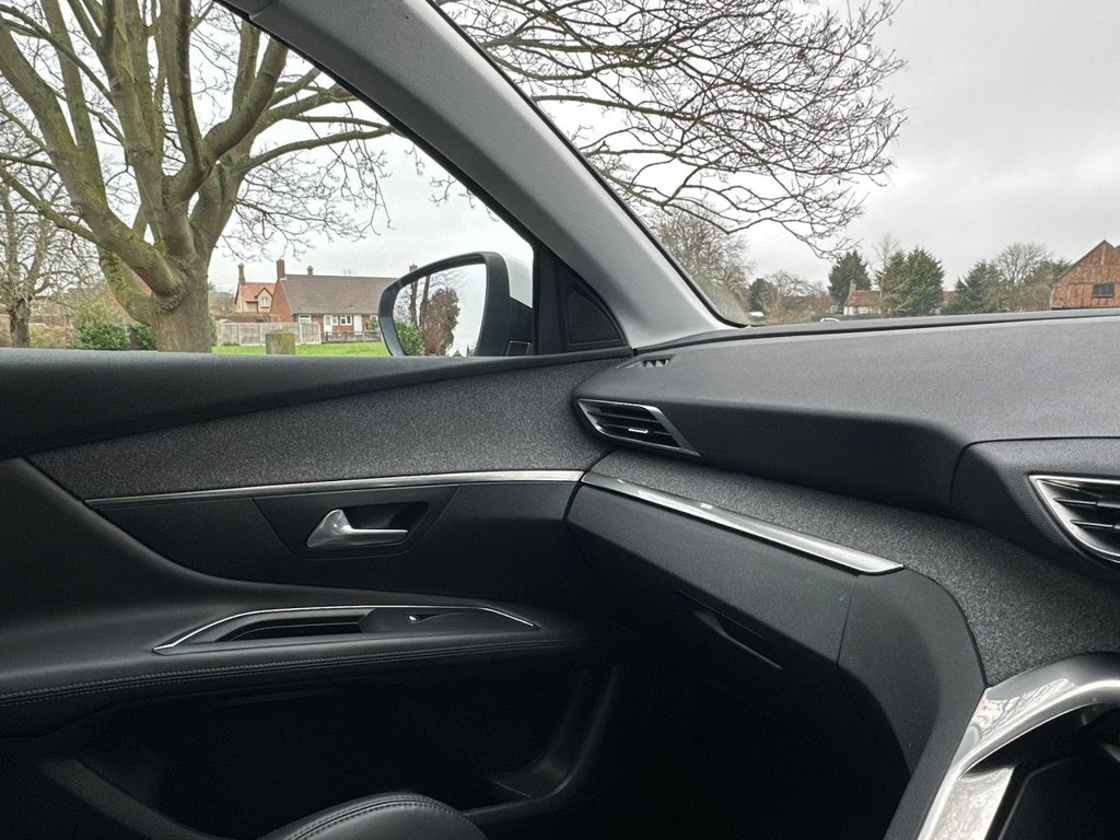 Used Peugeot 3008 2017 for sale - 76841146: Photo 30