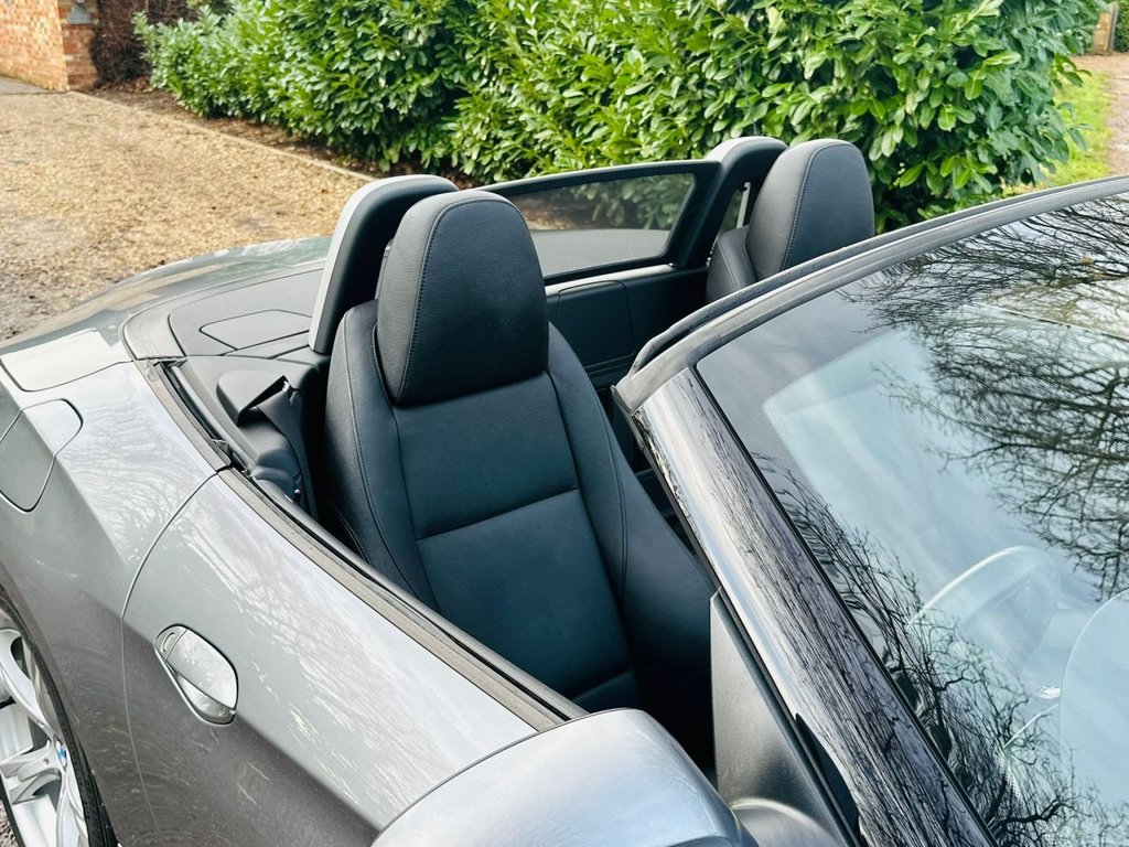 Used BMW Z4 2012 for sale - 76848301: Photo 25