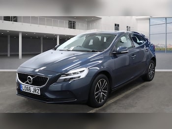 Used Volvo V40 2016 for sale - 76582613: Photo