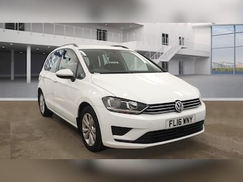 Used Volkswagen Golf SV 2016 for sale - 75642444: Photo