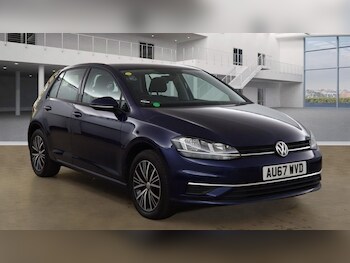 Volkswagen - Golf