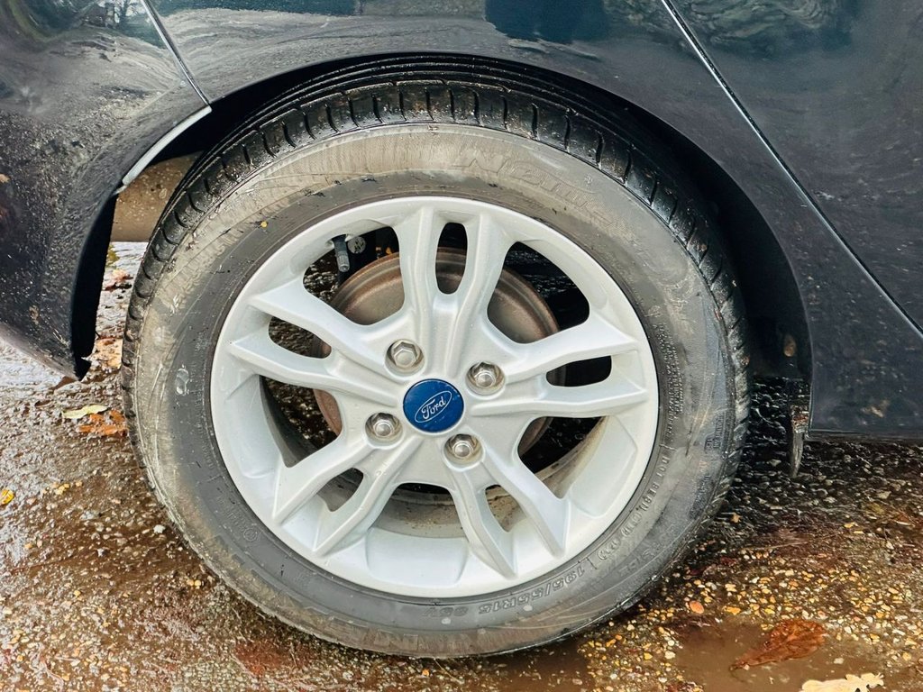 Used Ford Fiesta 2015 for sale - 76698876: Photo 20