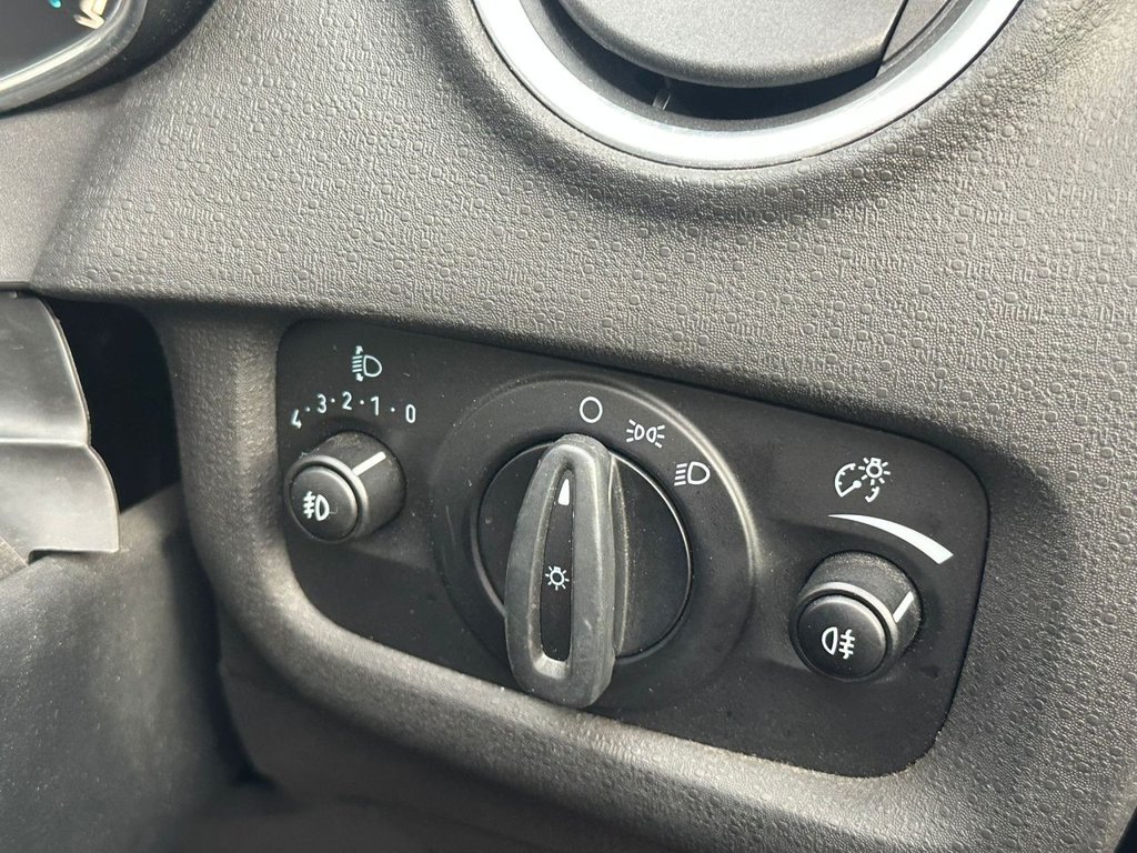 Used Ford Fiesta 2015 for sale - 76698876: Photo 24