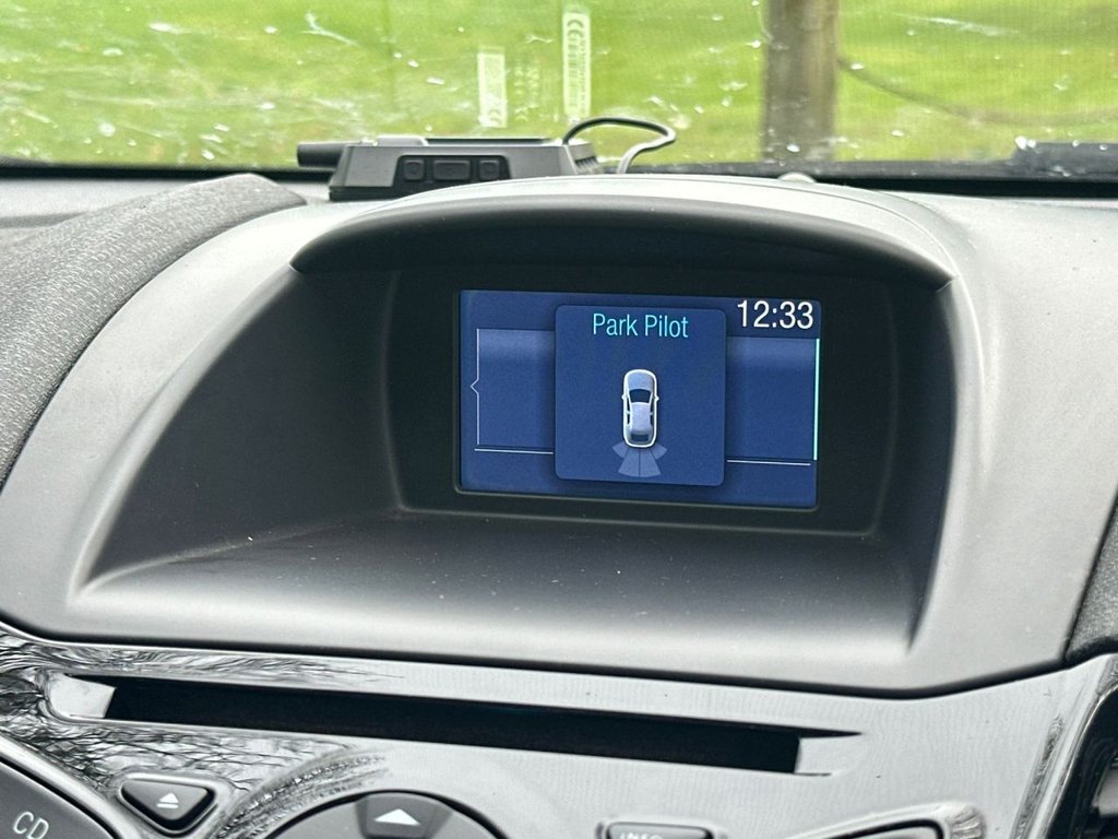 Used Ford Fiesta 2015 for sale - 76698876: Photo 33