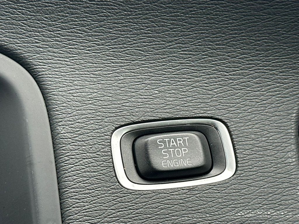 Used Volvo S60 2014 for sale - 77101062: Photo 35