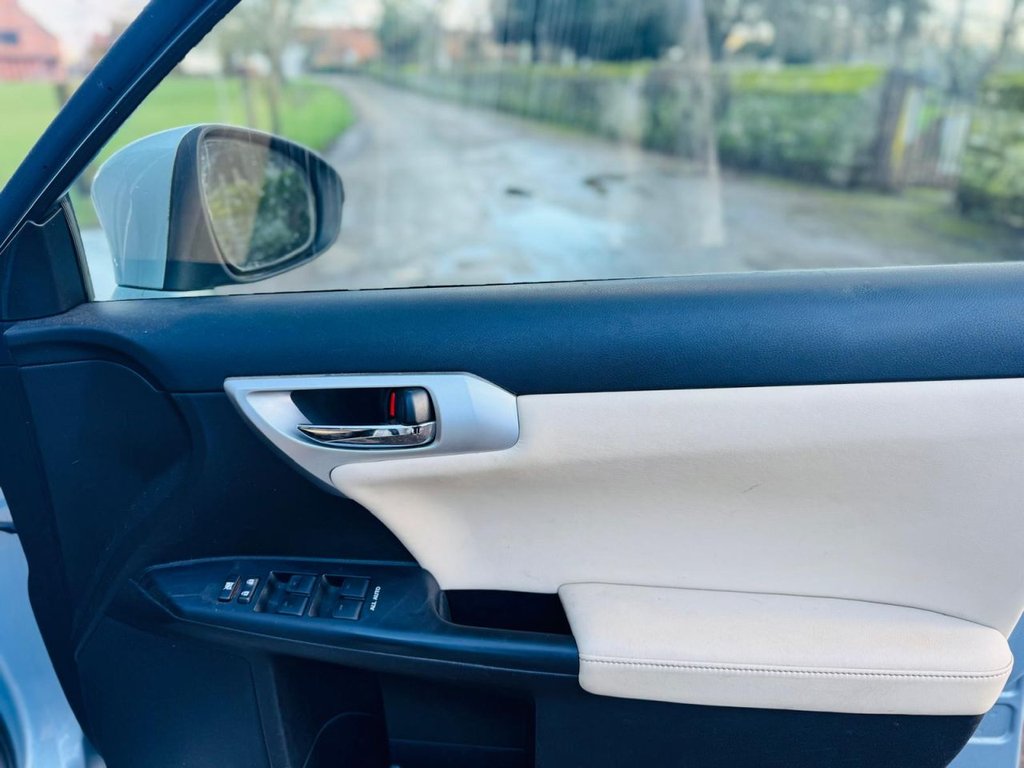 Used Lexus CT 2011 for sale - 77328286: Photo 31