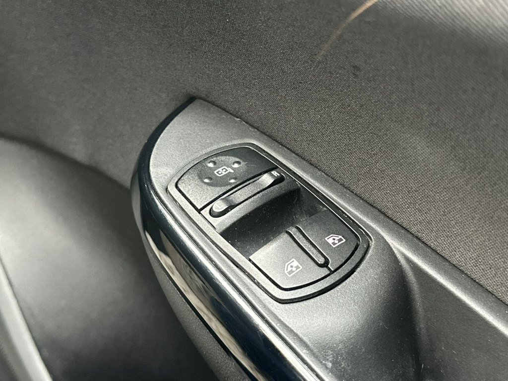 Used Vauxhall Corsa 2017 for sale - 76698932: Photo 24