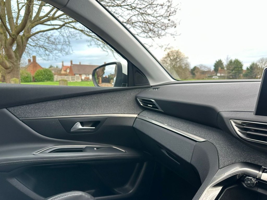 Used Peugeot 3008 2017 for sale - 76698898: Photo 28