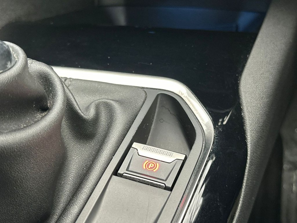 Used Peugeot 3008 2017 for sale - 76698898: Photo 29