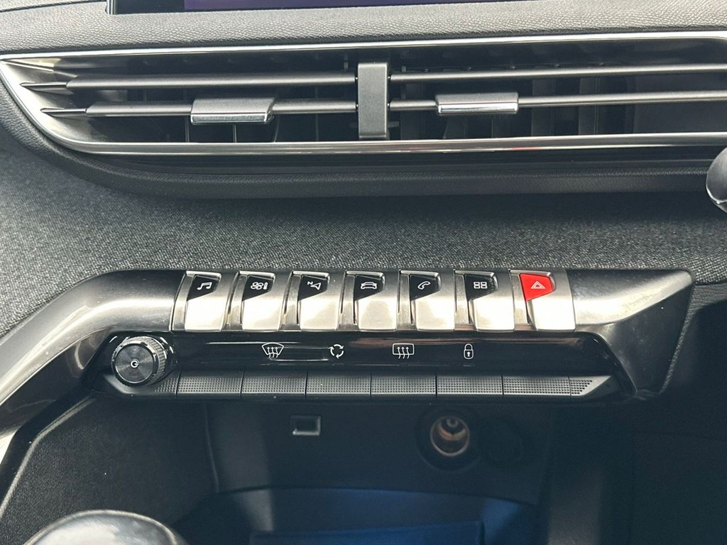 Used Peugeot 3008 2017 for sale - 76698898: Photo 33