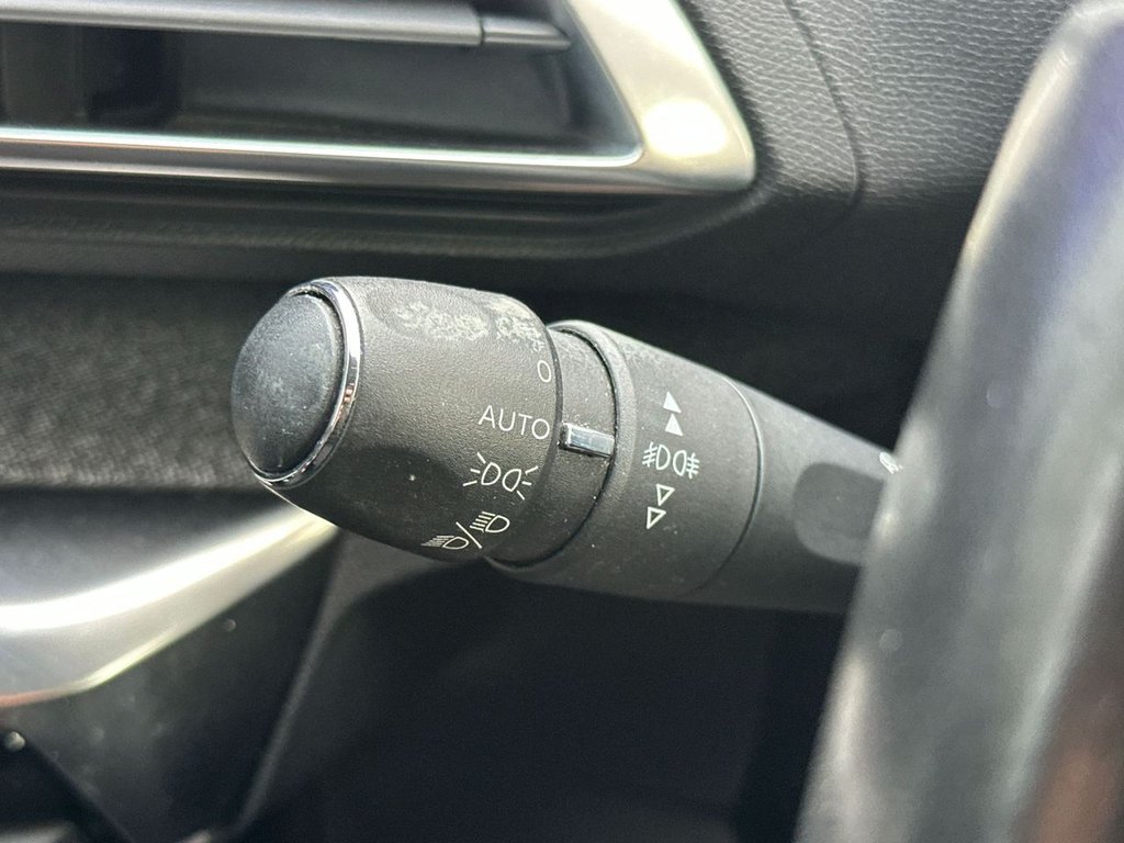 Used Peugeot 3008 2017 for sale - 76698898: Photo 37