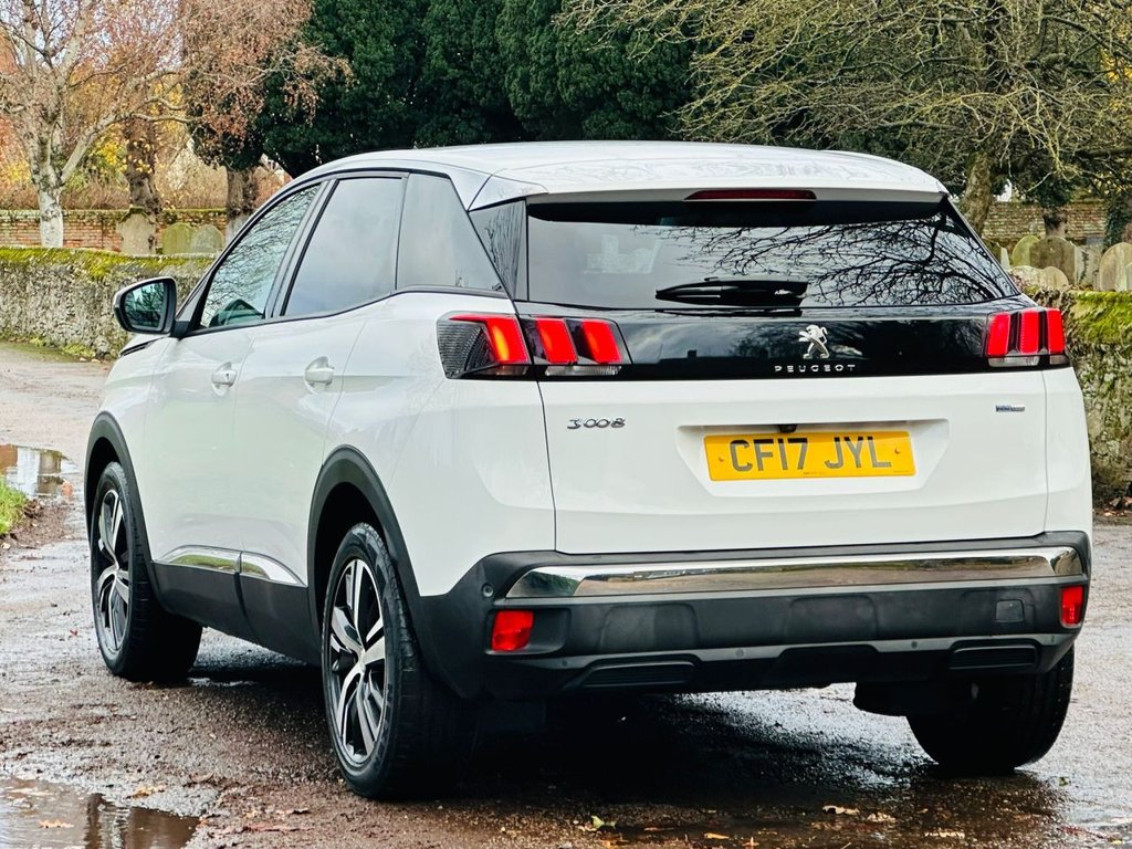 Used Peugeot 3008 2017 for sale - 76698898: Photo 8
