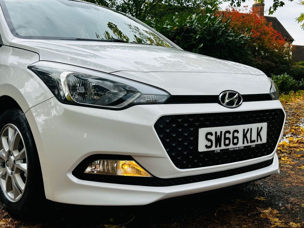 Used Hyundai i20 2016 for sale - 76105959: Photo 14