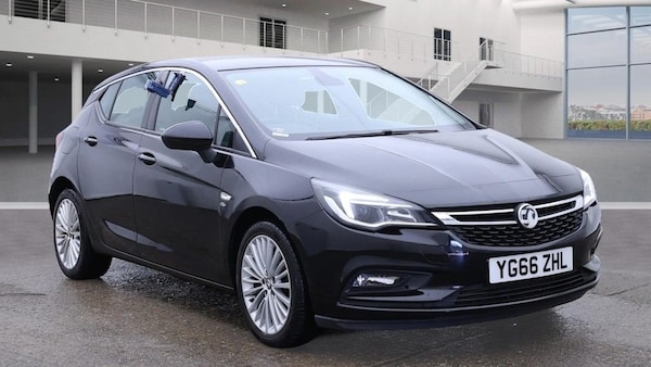 Used Vauxhall Astra 2016 for sale - 75998142: Photo 1