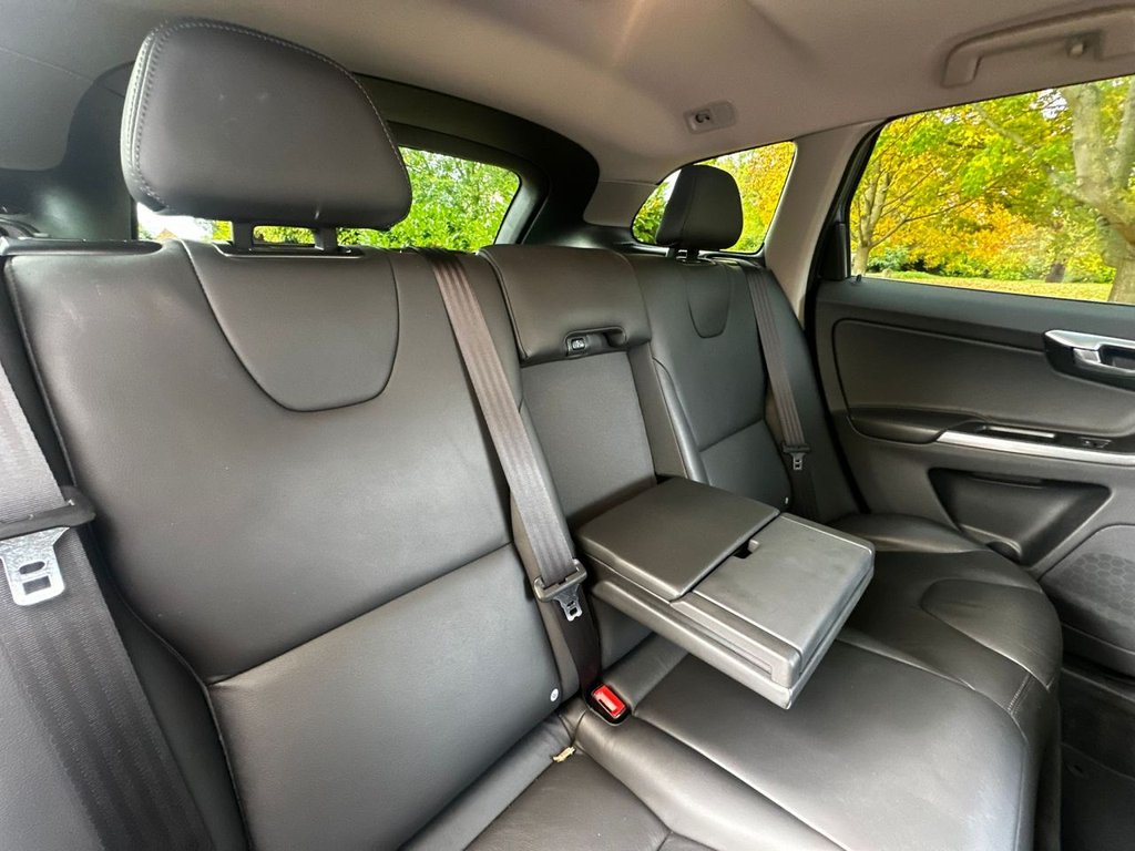 Used Volvo XC60 2017 for sale - 76235834: Photo 29