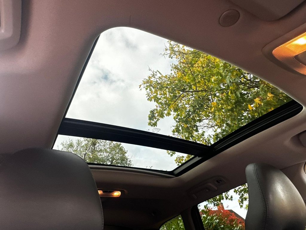 Used Volvo XC60 2017 for sale - 76235834: Photo 33