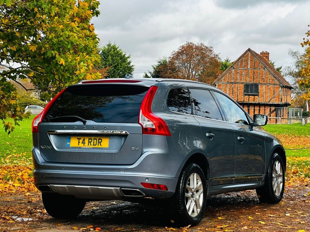 Used Volvo XC60 2017 for sale - 76235834: Photo 7