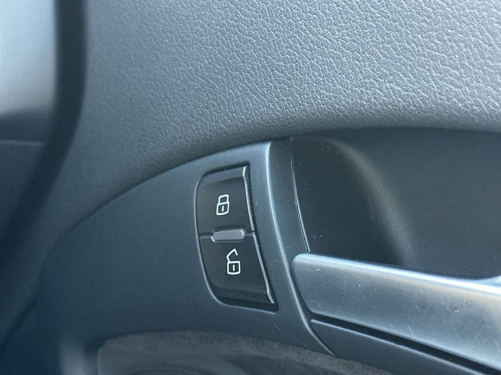 Used Audi A5 Cabriolet 2016 for sale - 76559008: Photo 38