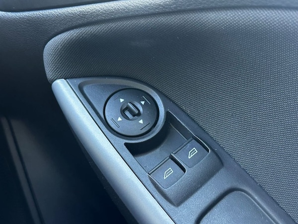 Used Ford Focus 2017 for sale - 76147288: Photo 27