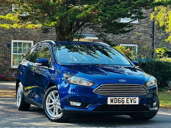 Used Ford Focus 2017 for sale - 76147288: Photo 2