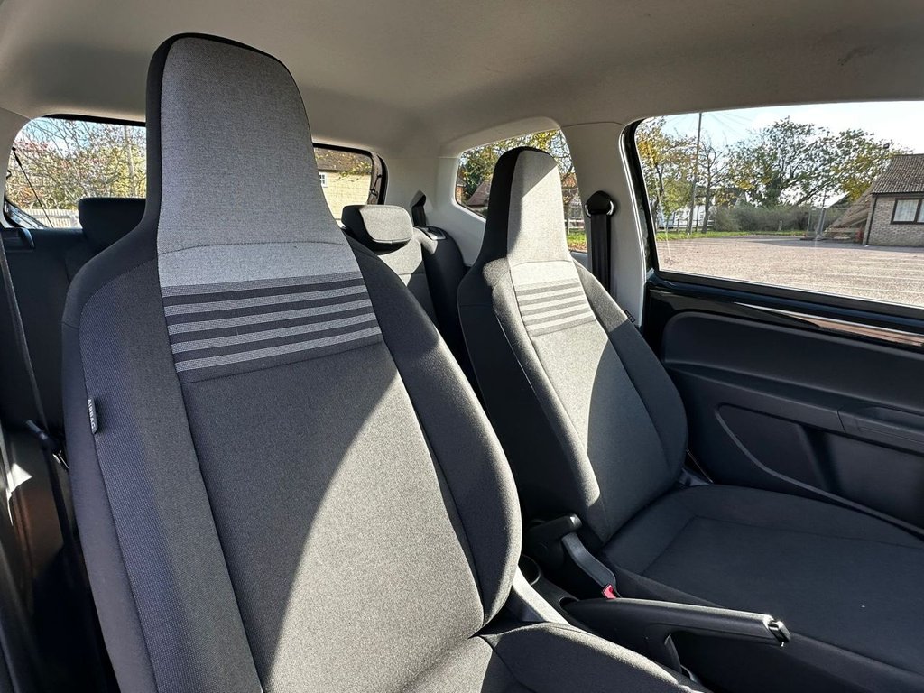 Used Volkswagen up! 2017 for sale - 76203035: Photo 24