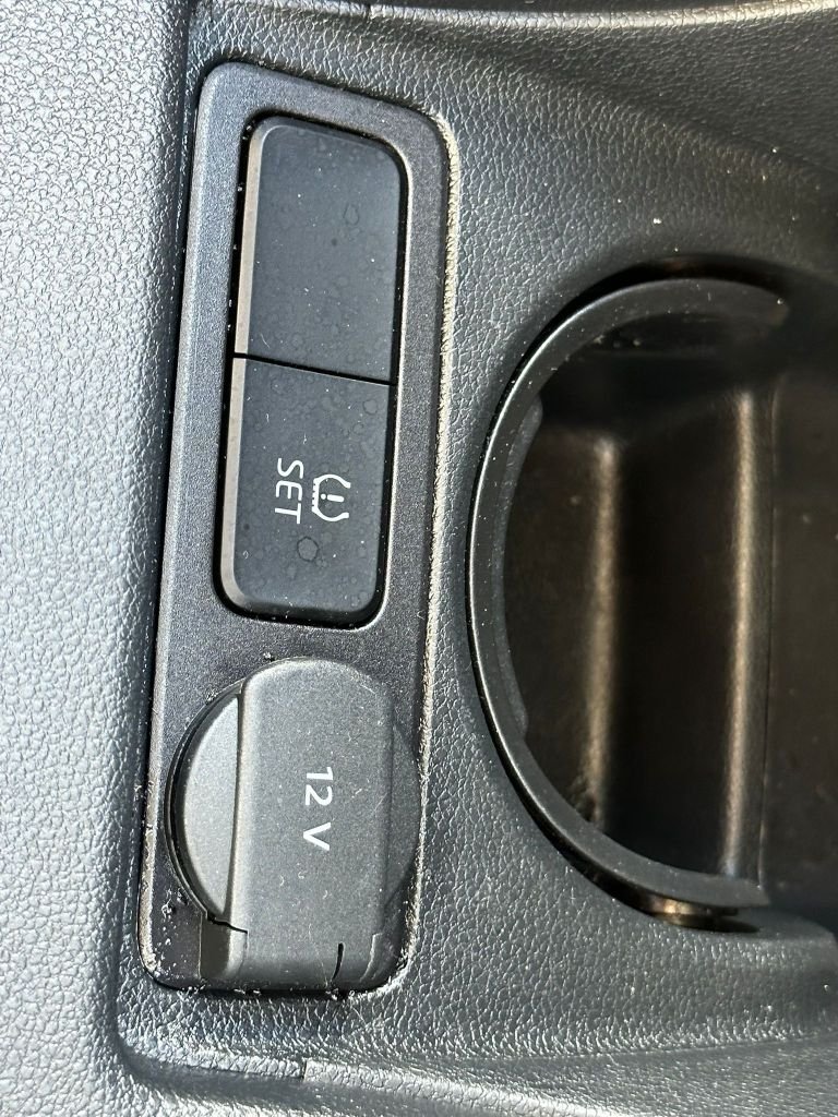 Used Volkswagen up! 2017 for sale - 76203035: Photo 28